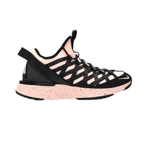 Nike ACG Other - Nike men’s ACG React Terra Gobe Melon Tint size 9